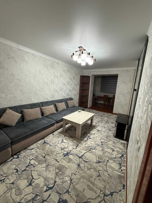 Лабзак. Парк Анхор. 3\2\4, Кирпичный дом. Парковка. TL