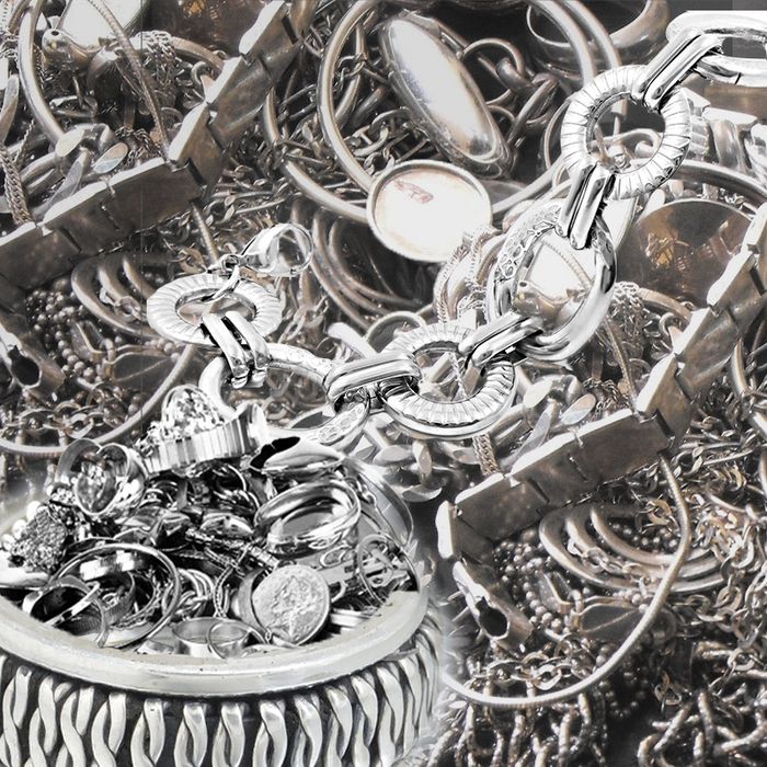 Изкупувам сребро за скрап