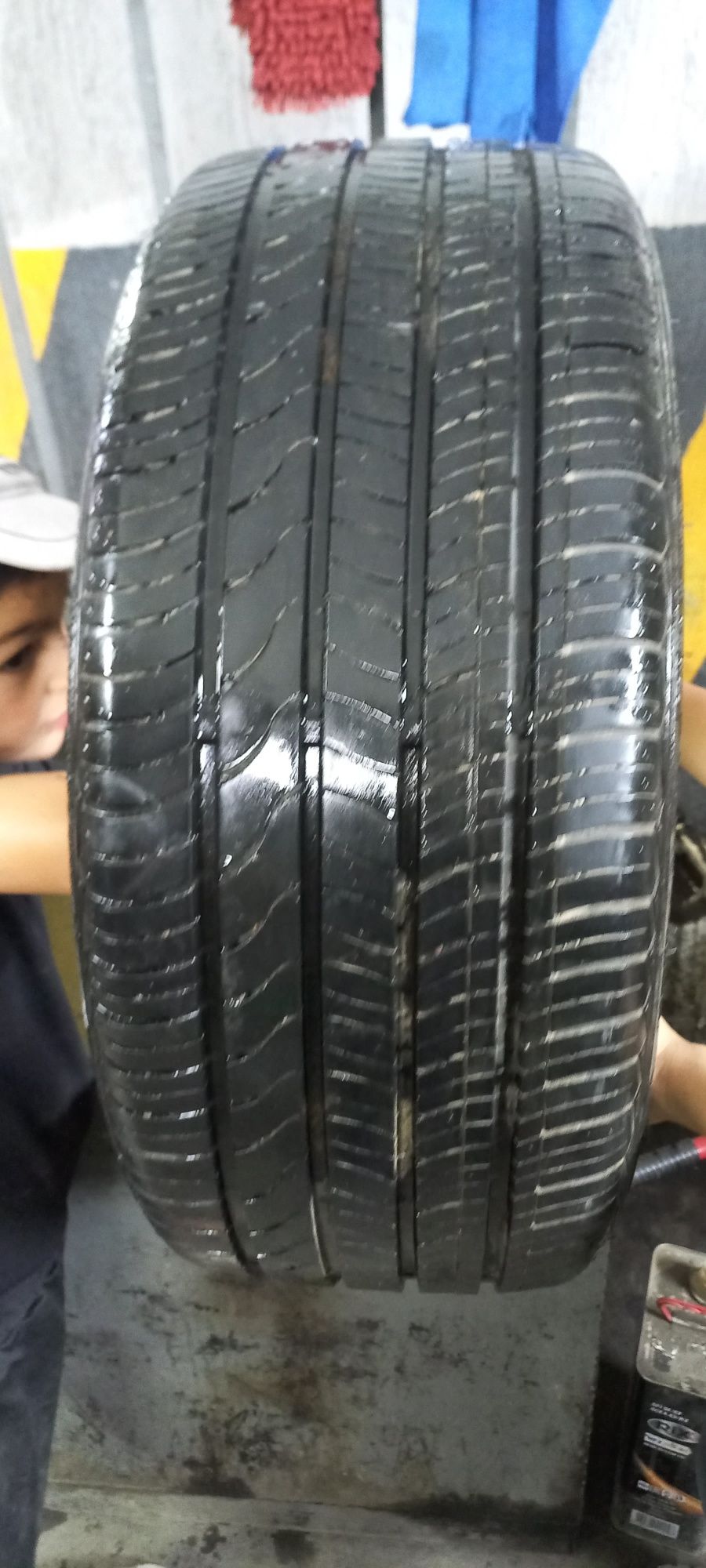 245 40 R19 Fullrun