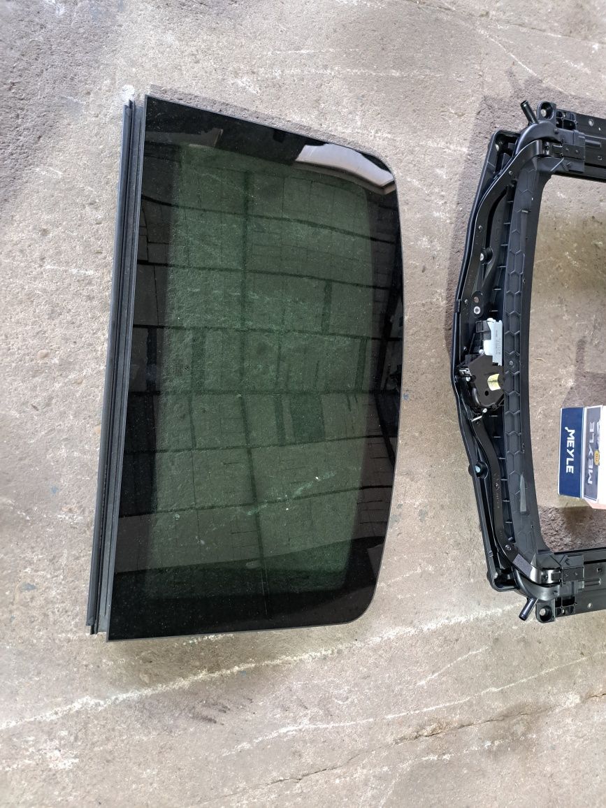 Trapa PANORAMIC complet bmw f11 seria 5 break touring sticla cadru