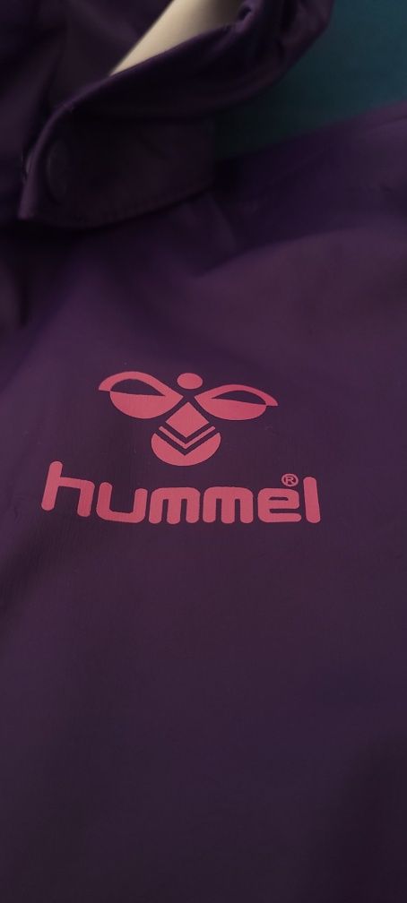 Geacă de ploaie marca Hummel pentru fete, mărimea 110