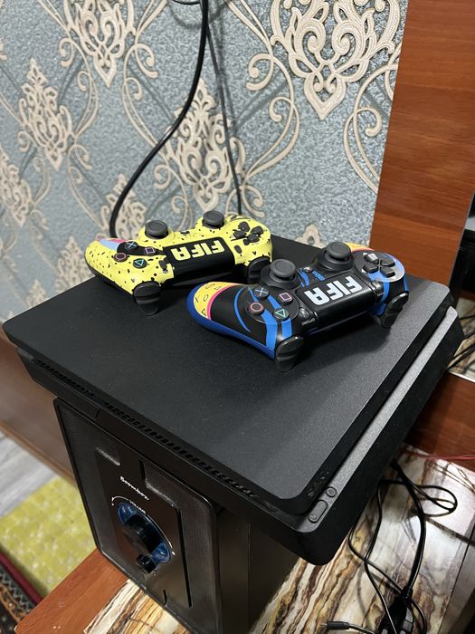 PlayStation Plus 1TB