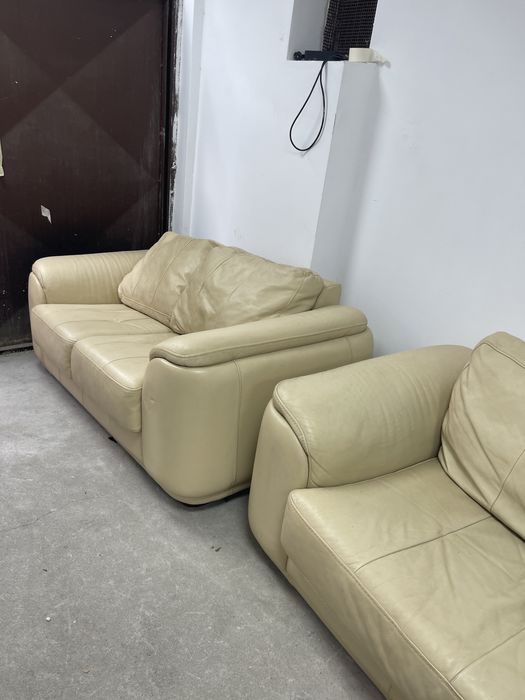 VÂND Coltar din piele