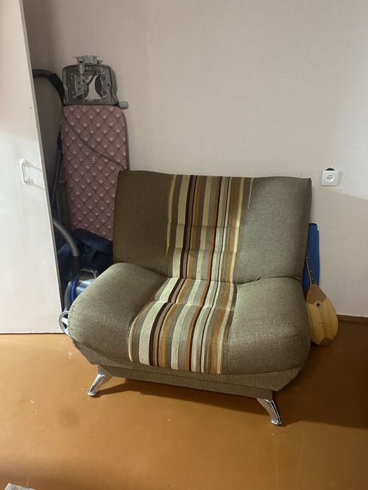 Кресло 2000 тг б/у самовывоз