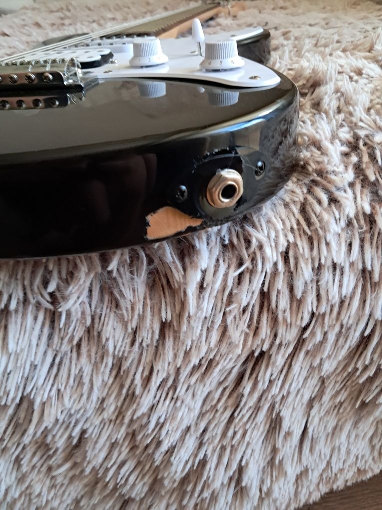Китара yamaha EG 112C