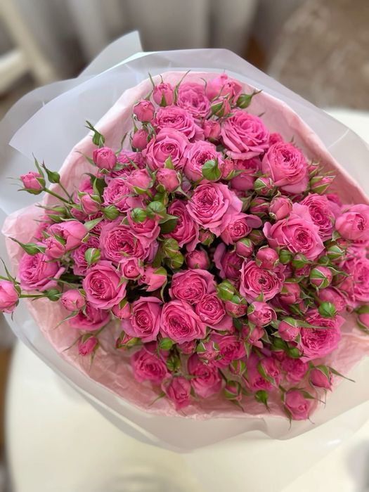 Кустовые розы, свежие