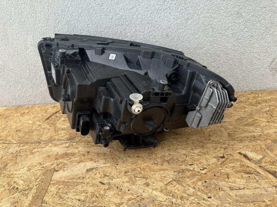 Far dreapta Mercedes GLa W247 LED High Performance Original Europa