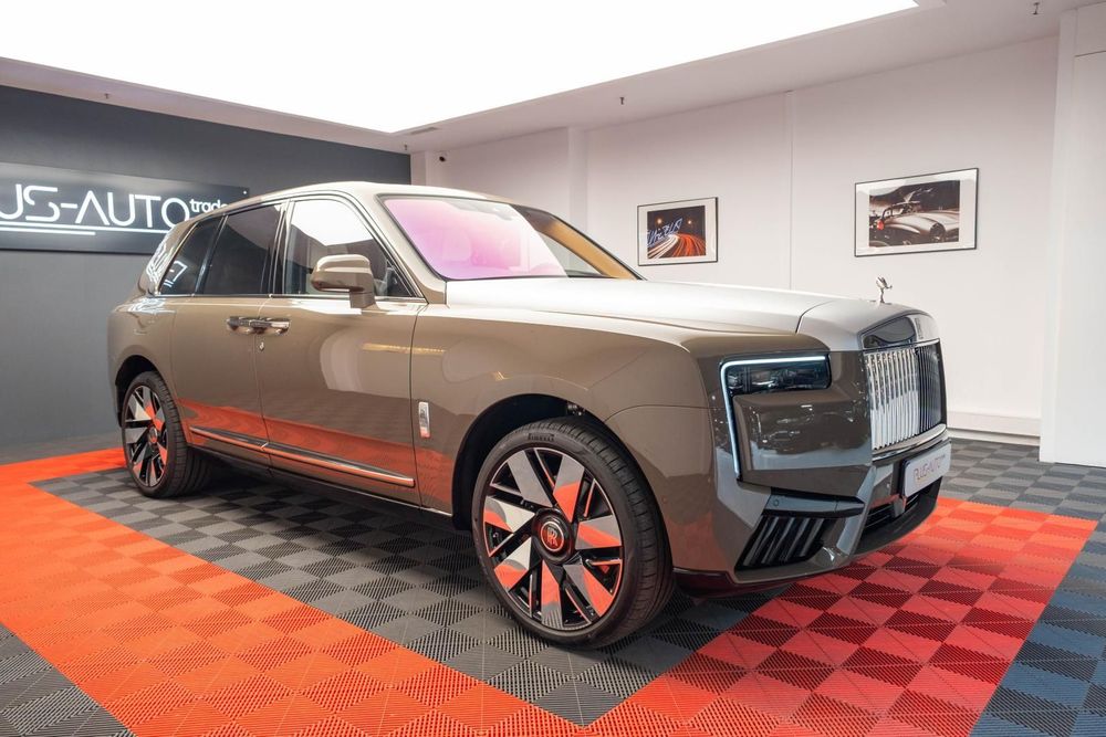 Rolls-Royce Cullinan Rolls Royce Cullinan Facelift 2025
