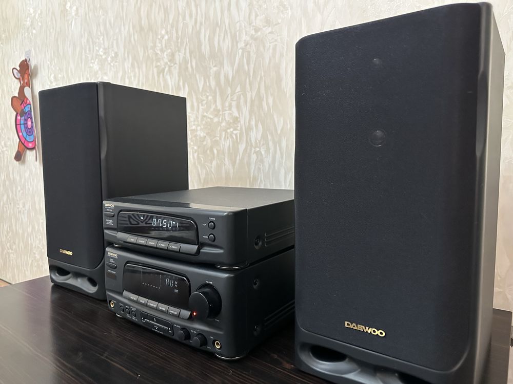Муз центр Daewoo Ami 940