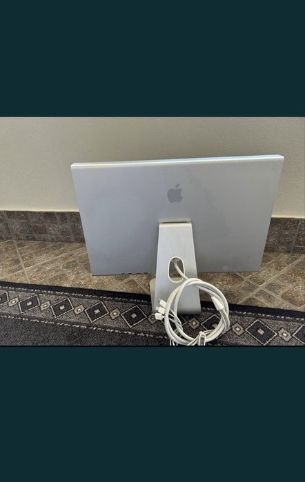 Apple cinema HD display 23’’