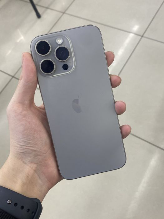 Продаю iPhone 15 PRO MAX 256/90% с коробкой