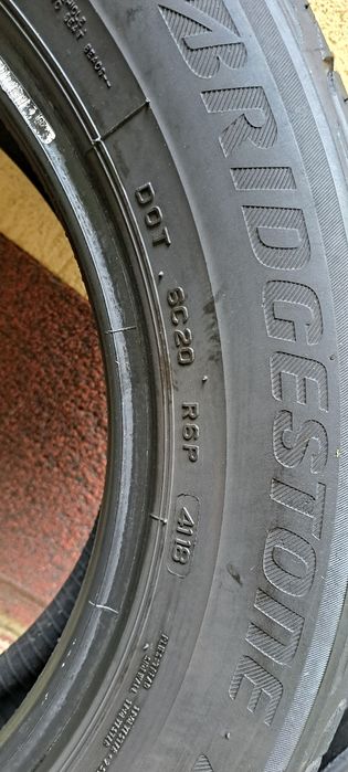 Vând cauciucuri de vară 16