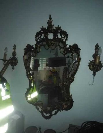 Старинно Огледало с светещи конзоли