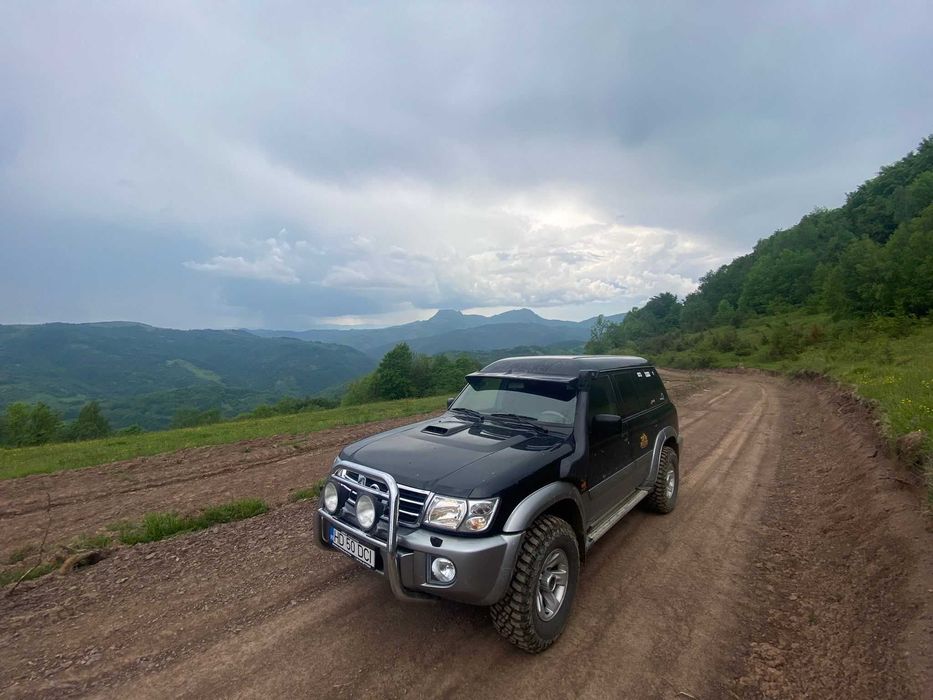 Nissan Patrol Y61 GR, autoutilitara(4 locuri)