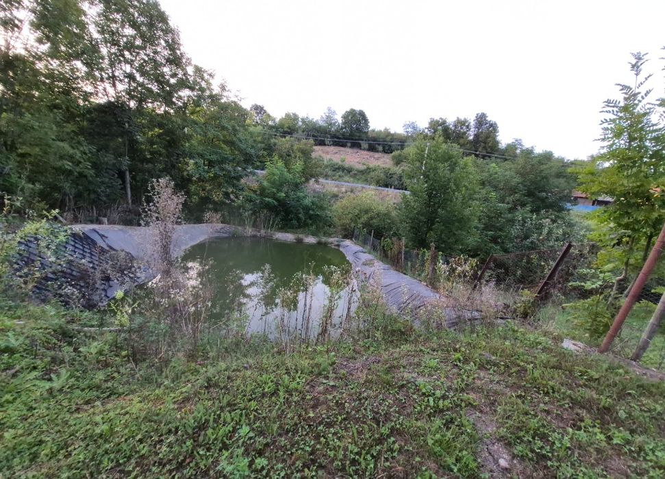 Casa de vânzare la tara