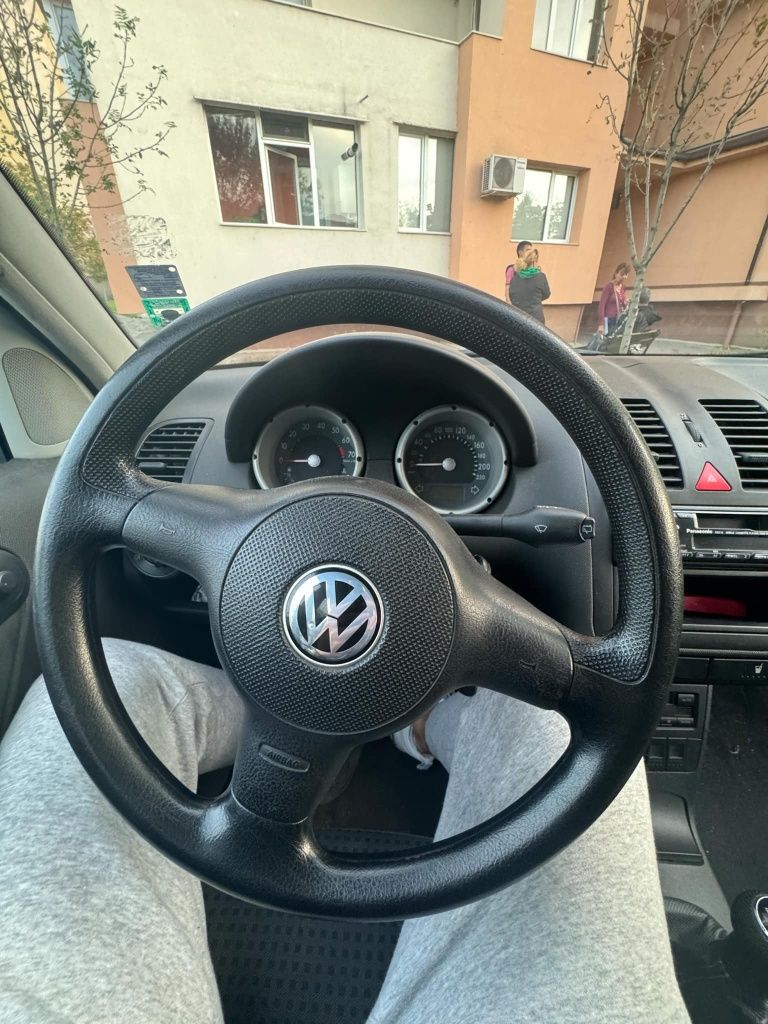 Volkseagen POLO 1.4 Бензин