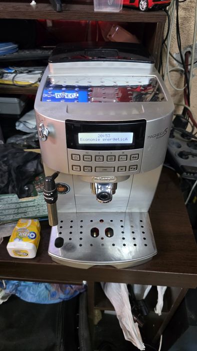 Expresor cafea automat delonghi magnifica S Plus
