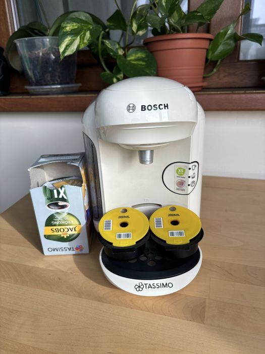 Aparat de cafea Bosch Tassimo cu capsule