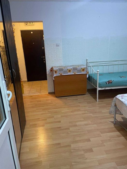 Vand apartament cu 2 camere in Berceni, parter,