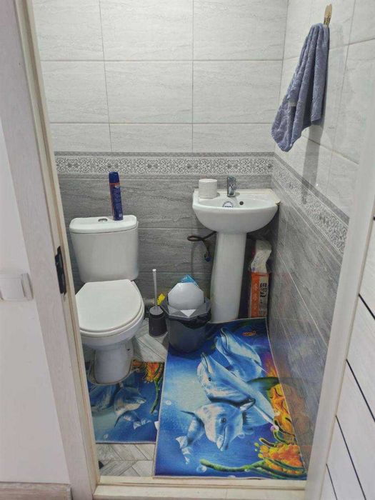 Ijaraga kvartiraga 2 ta qiz kerak(xozyaykali)