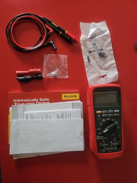 Multimetru digital intrinsec Fluke 28 II Ex nou, in cutie