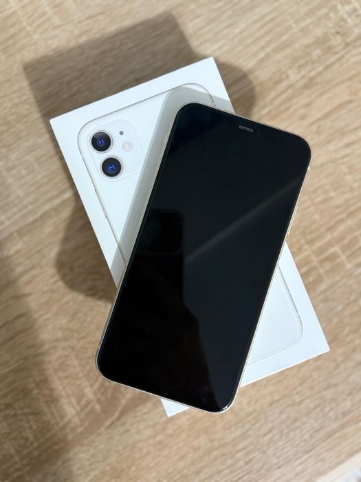 Продам Iphone 11
