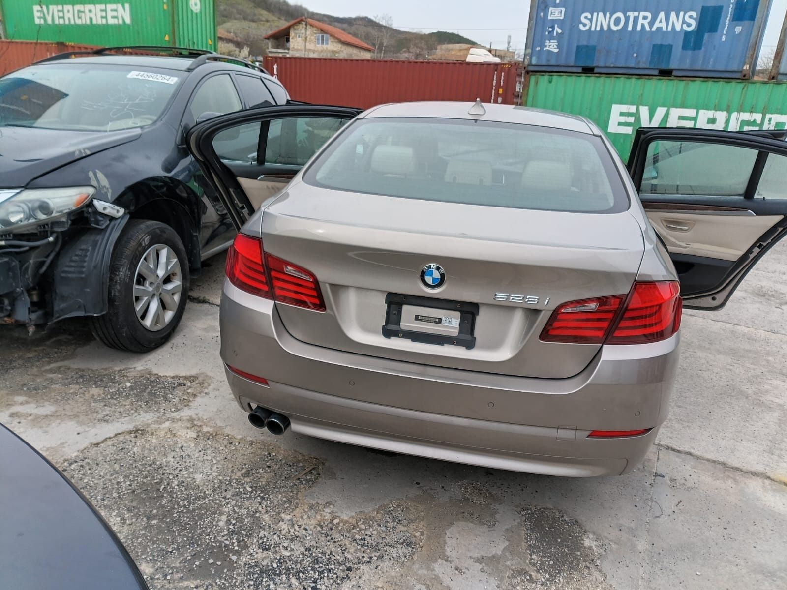 Bmw 528i -245 к.с. Benzin