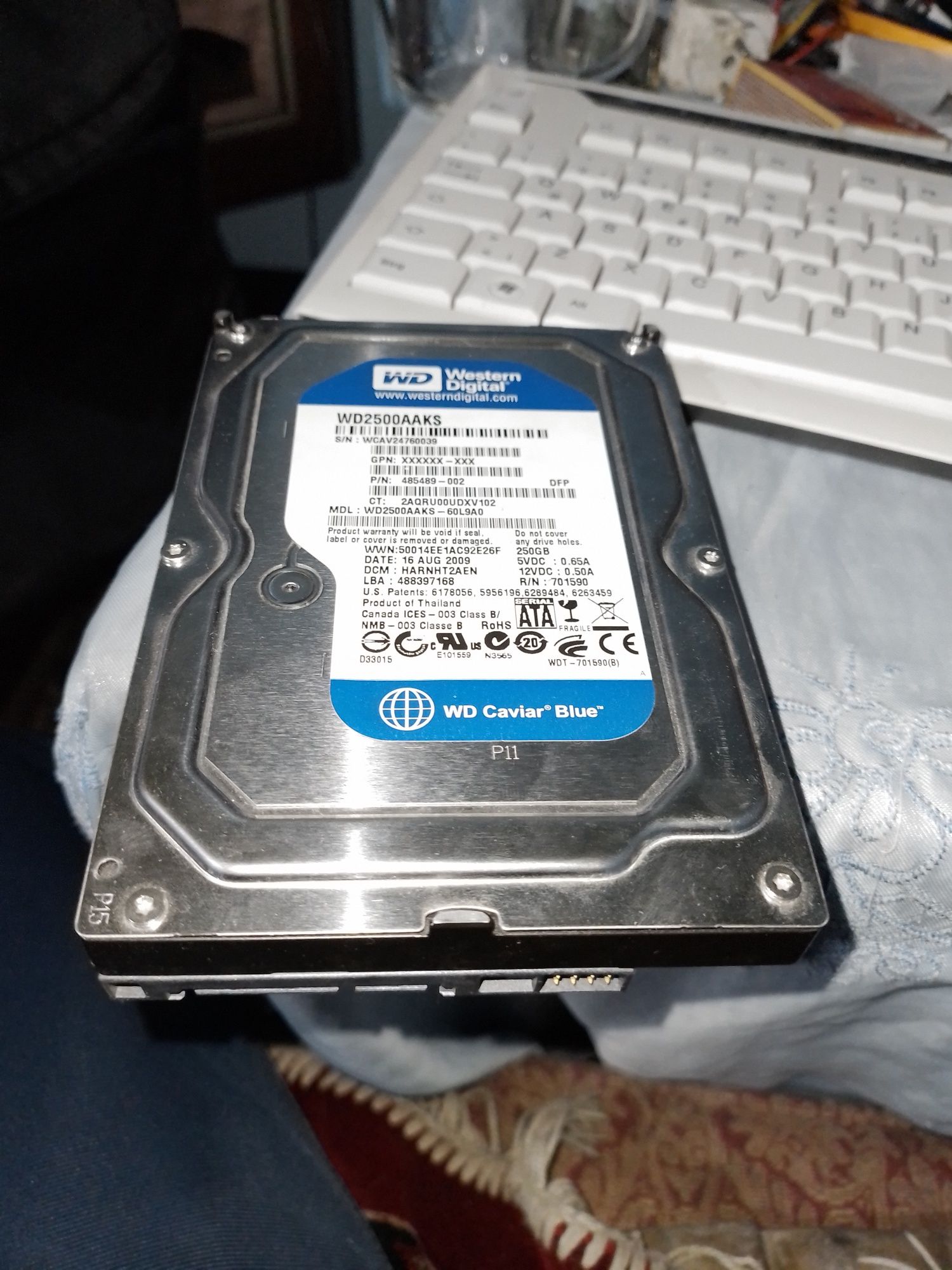 Vând hard disk 250 GB SATA