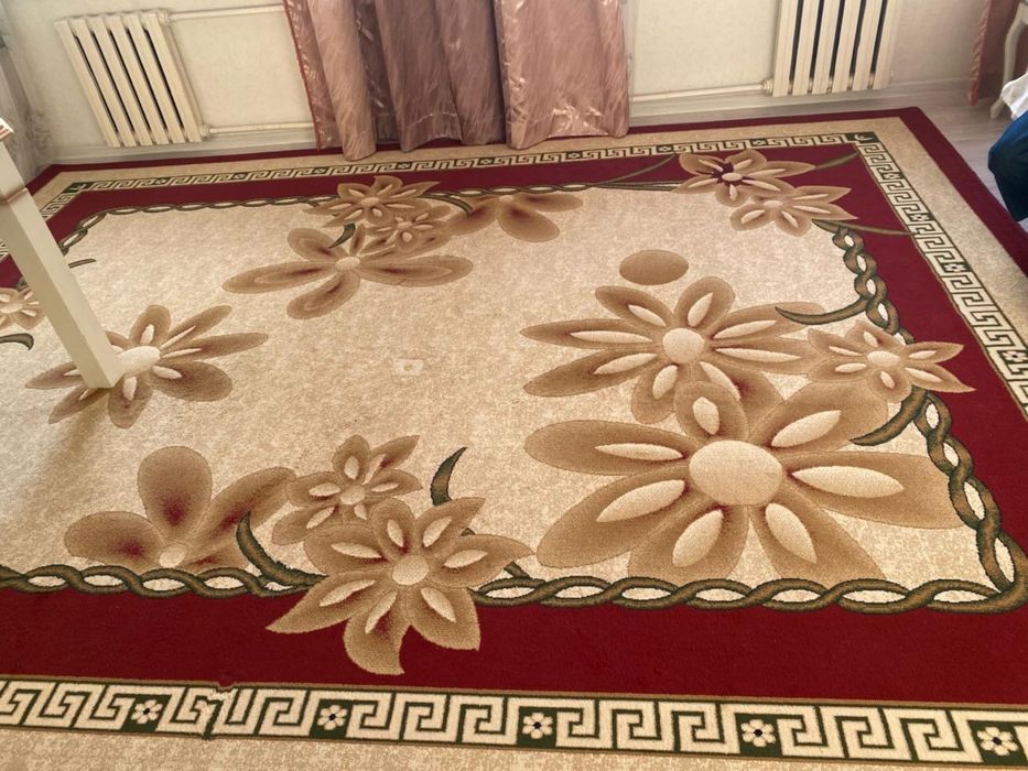 Ковер / кілем Качественный ковер в отличном состоянии