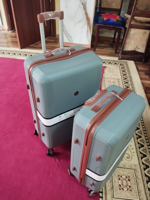Дорожные чемоданы есть все размеры работаем 24.7