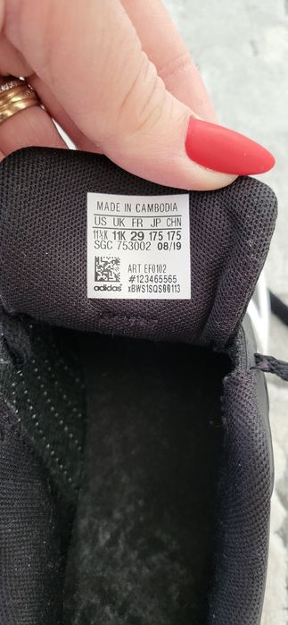 Adidași mărimea 29