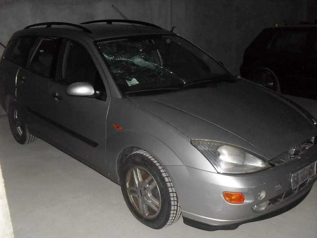 Faruri din dezmembrari Ford Focus 1,8tddi An.2001 Comby