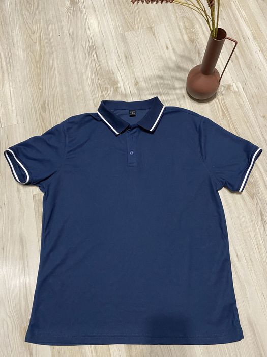 Тениска с якичка от Shein