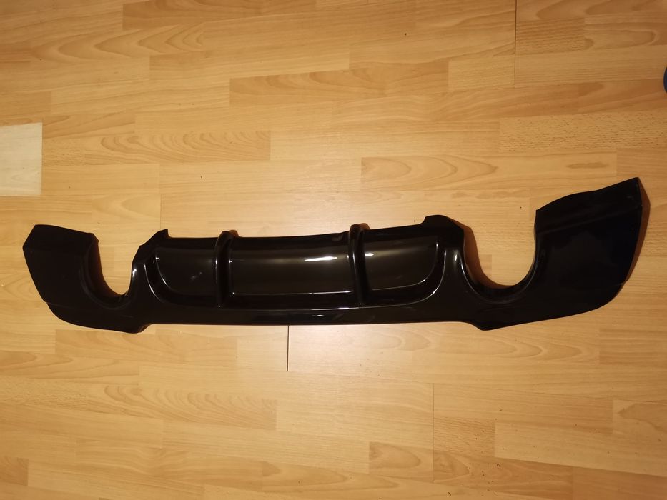 Difuzor bara spate BMW Seria 3  E92 E93  model 355i M performance