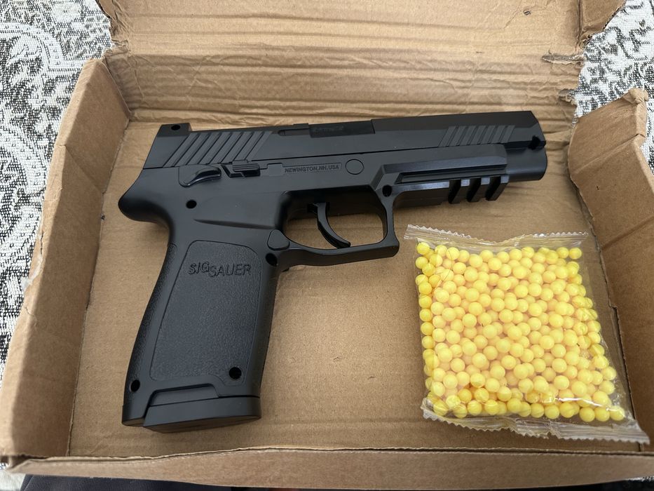 Пистолет ойинчок