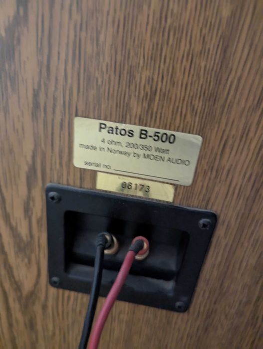 Vând boxe Patos B500 200w