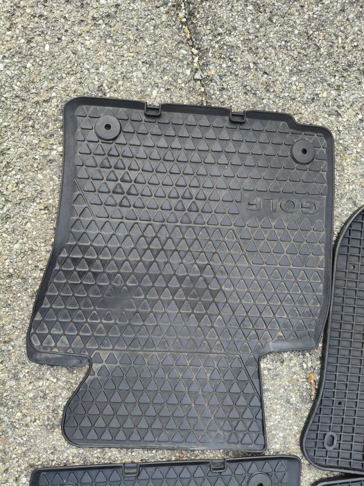 Covorașe de cauciuc Skoda Octavia 3 și VW golf 5 originale