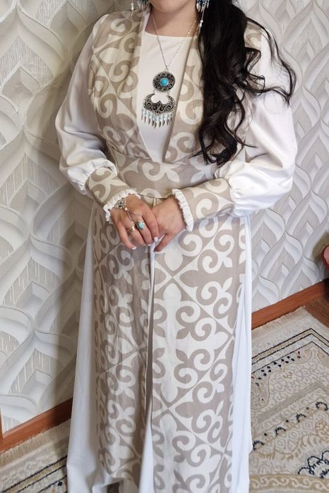 Платье женское б/у