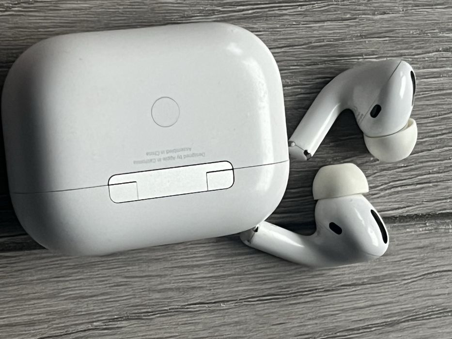 Casti Airpods pro