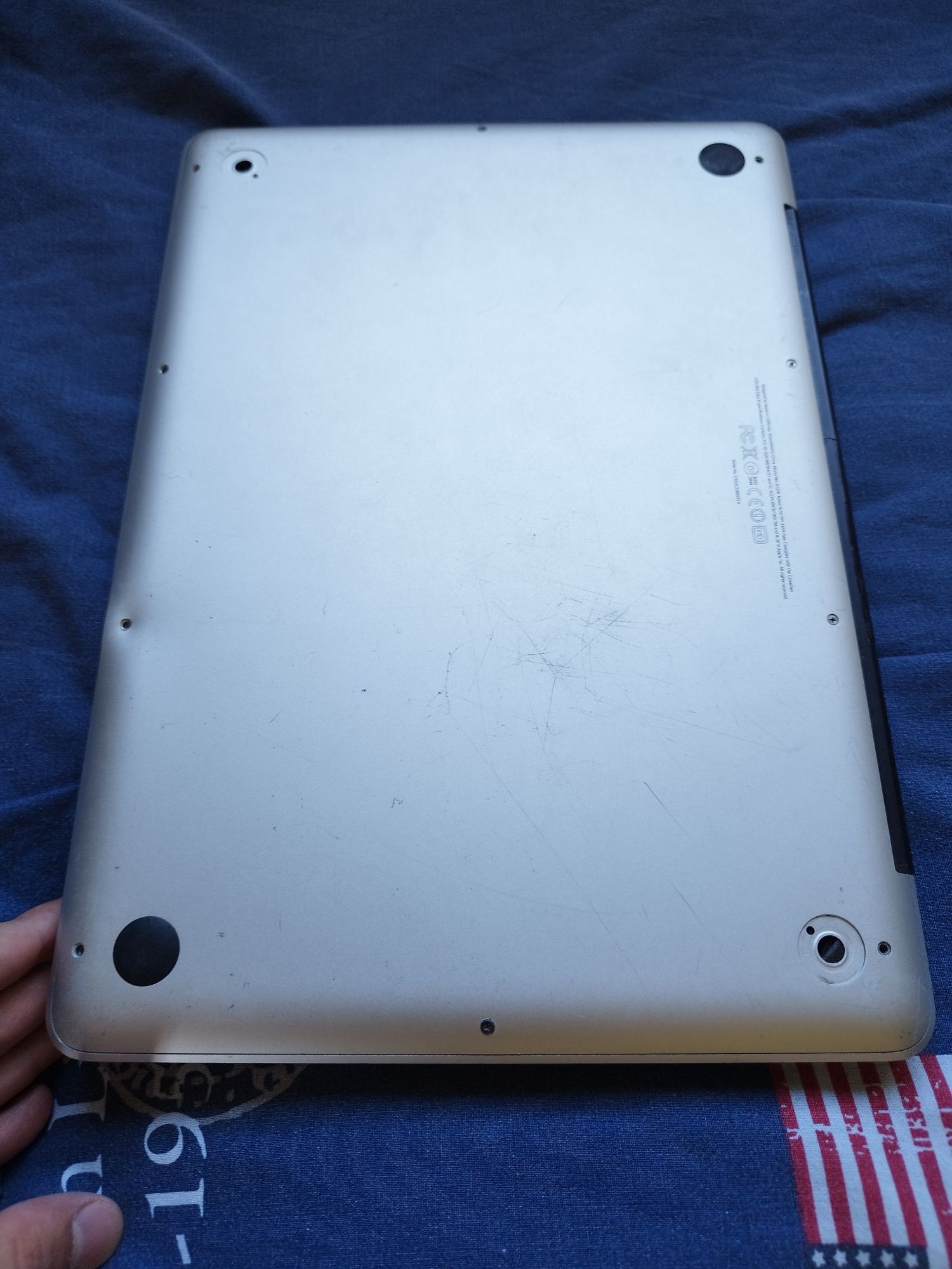 MacBook Pro 2010 на части