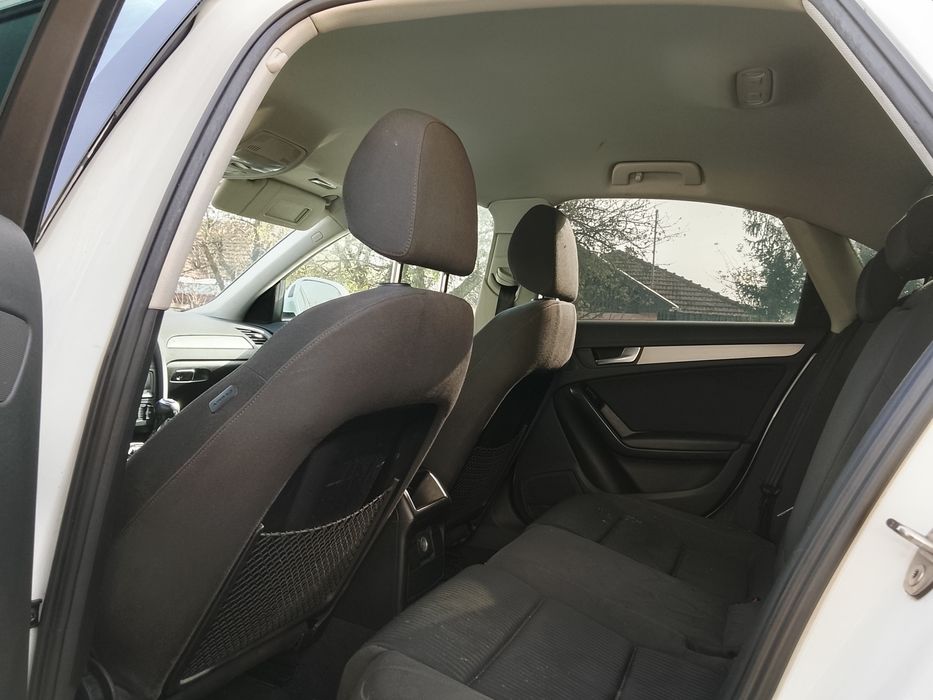 Vând audi A4 b8 143 cai