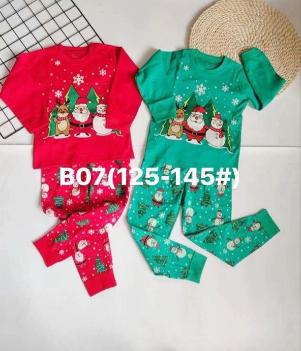 Pijamale copii cu tematica de Craciun
