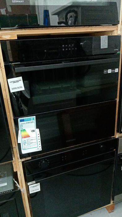 Cuptor Samsung NV7B5775wdk