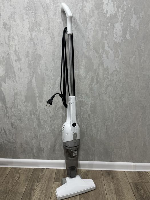 Продам рабочий пылесос