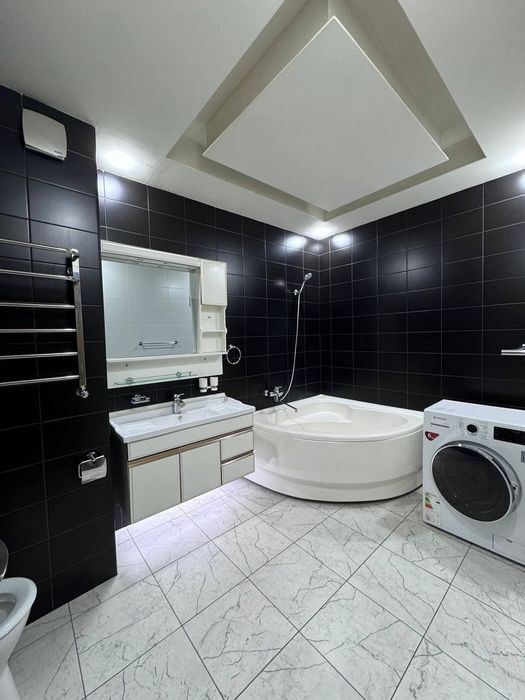 Срочно продается ЖК МЕГАПОЛИС Мегапланет 2х комнатная евроремонт 67м2