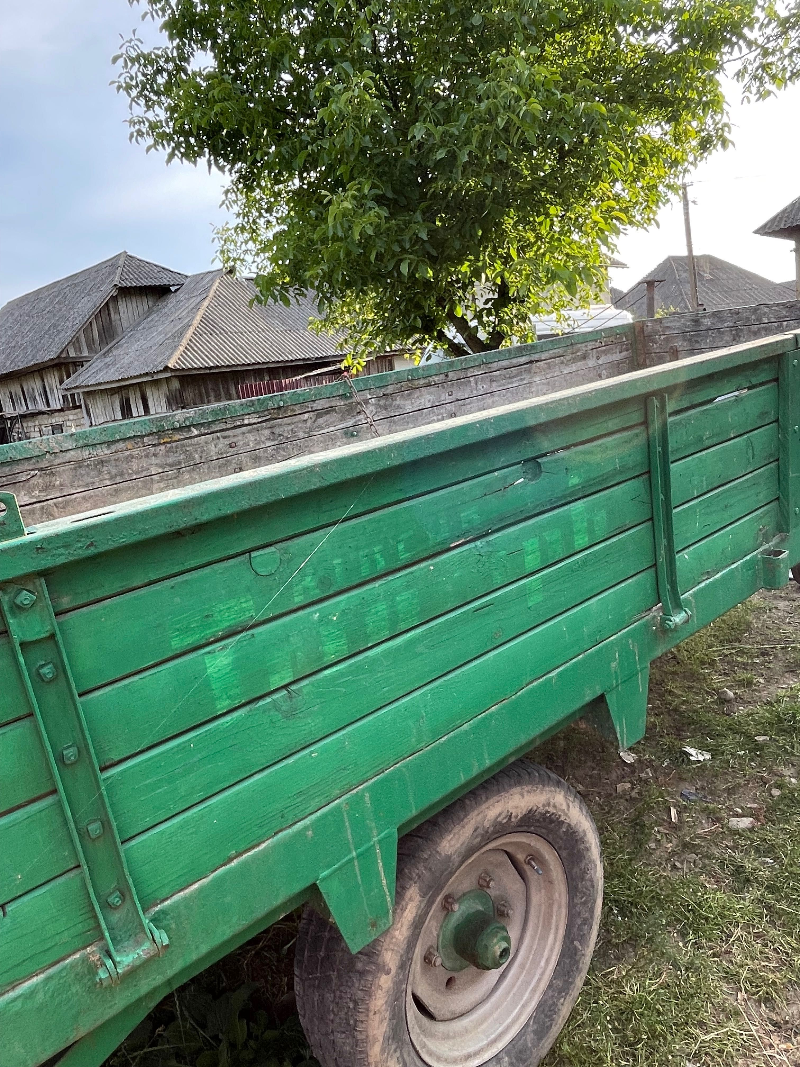 Vând remorcă pt tractor