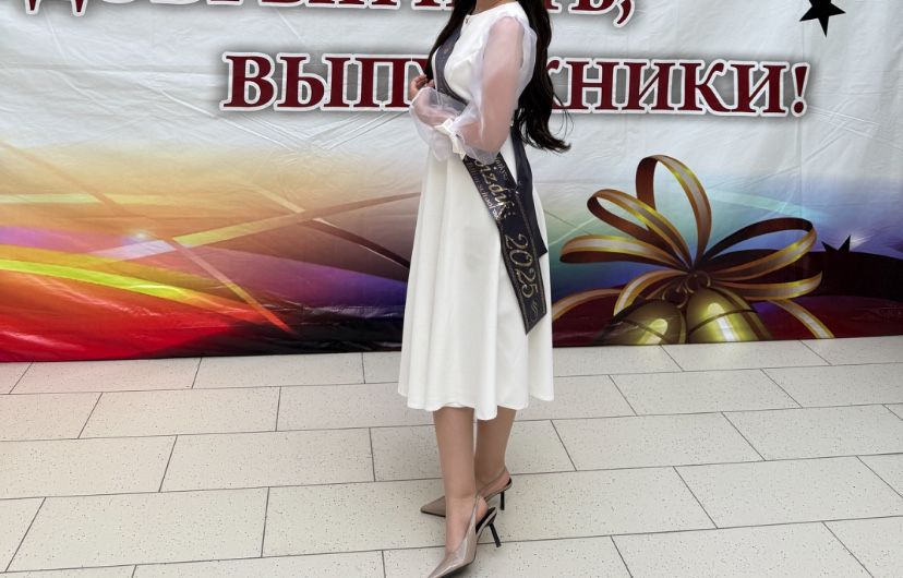 Платье белое надевали 1 раз