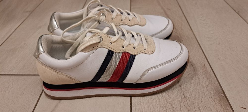 Дамски маратонки Tommy Hilfinger 37