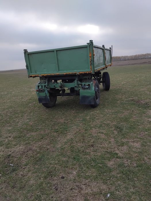 Vând remorca de 7 tone