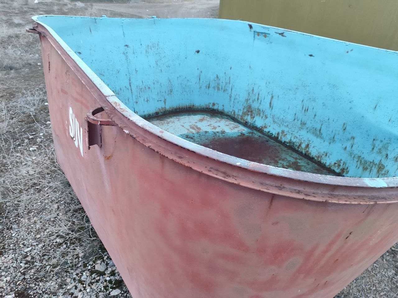 Metall hovuz, qalin metalldan yemkost,  hajmi 6 tonnalik